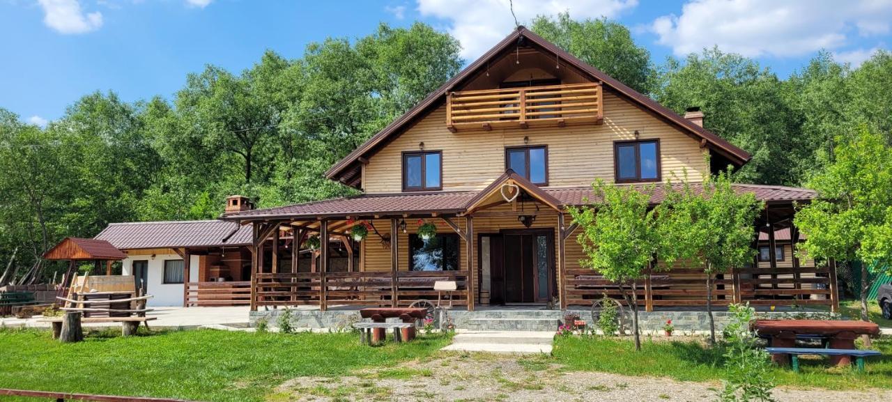 Cabana Lunca 티르구 네암트 외부 사진