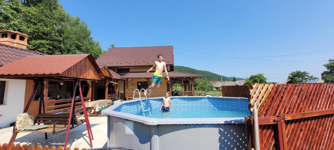 Cabana Lunca 티르구 네암트 외부 사진